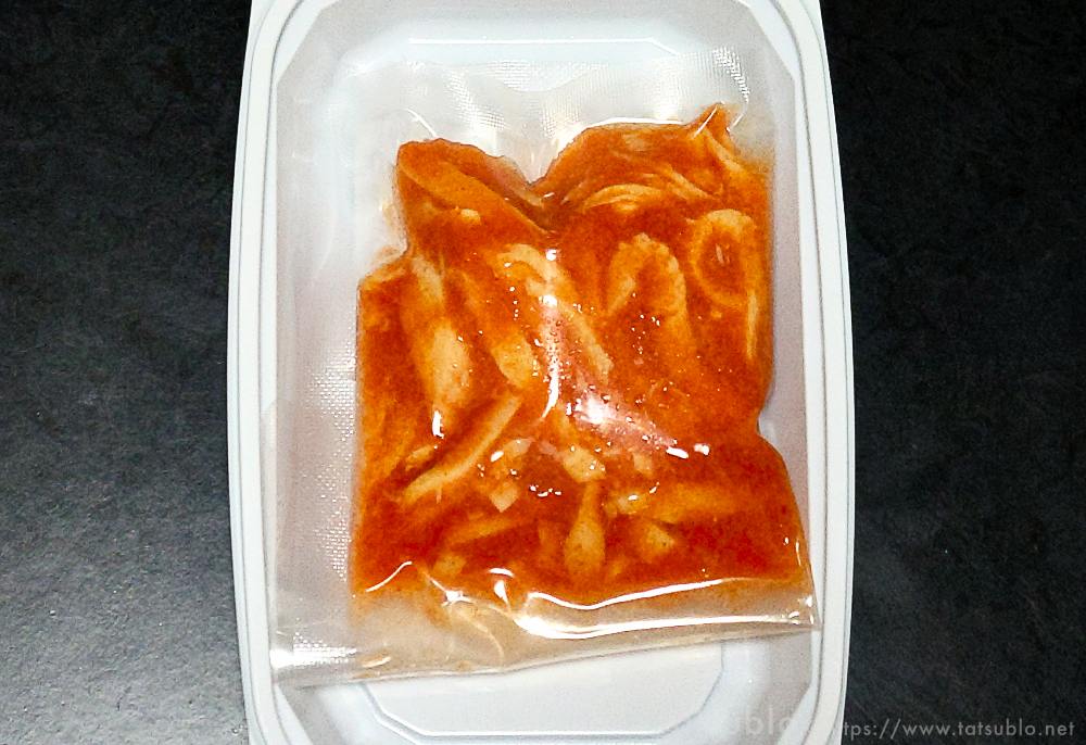 こちらは冷凍した状態で送られてきて、食べるときまで冷凍庫で保存します。