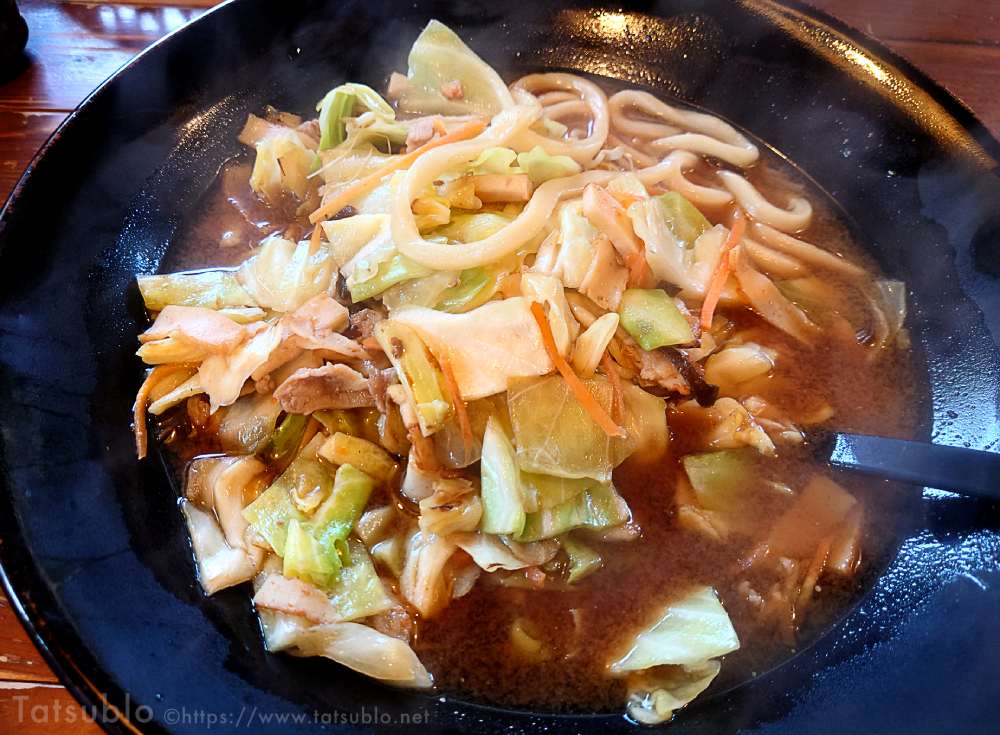 今回注文した「どんめん」は味噌どんめん。