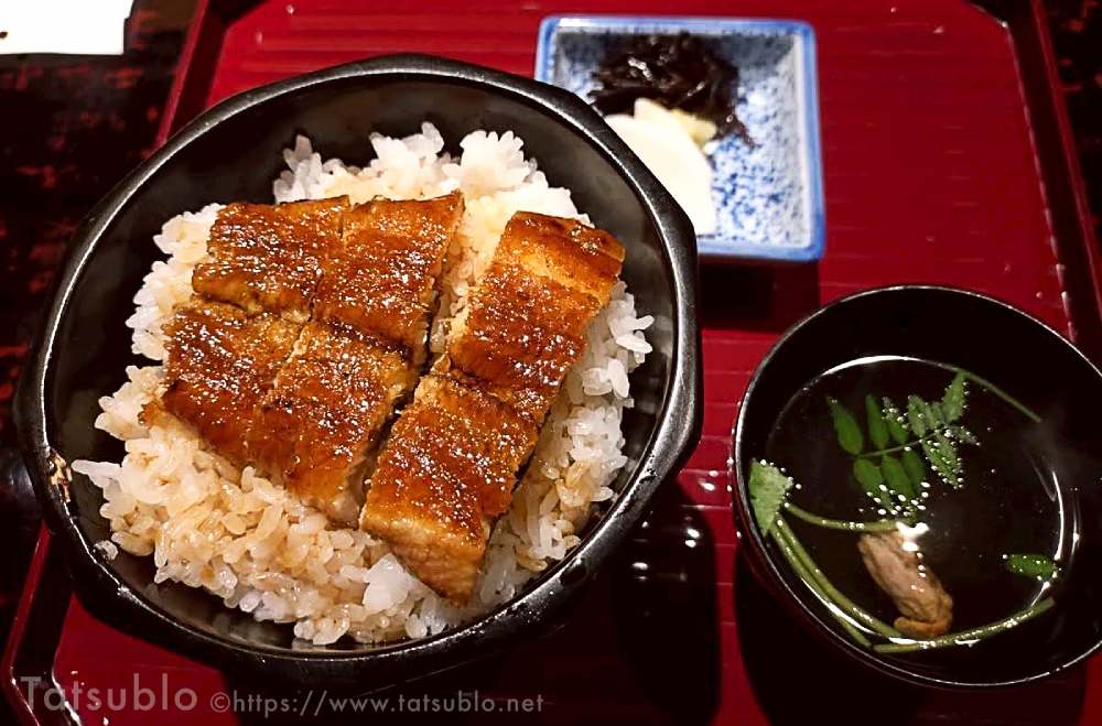 ミニ鰻丼は少し食べたい人やお子様におすすめ。